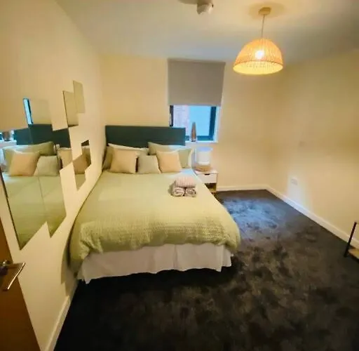 Liverpool City Centre Modern Apartment Fits 6 People