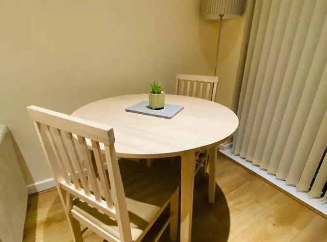 Liverpool City Centre Modern Apartment Fits 6 People